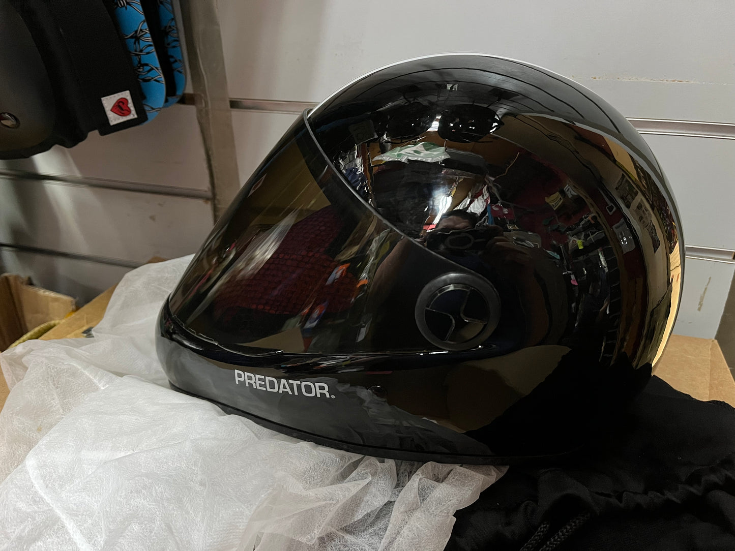 Predator DH6 full faced helmet black striped