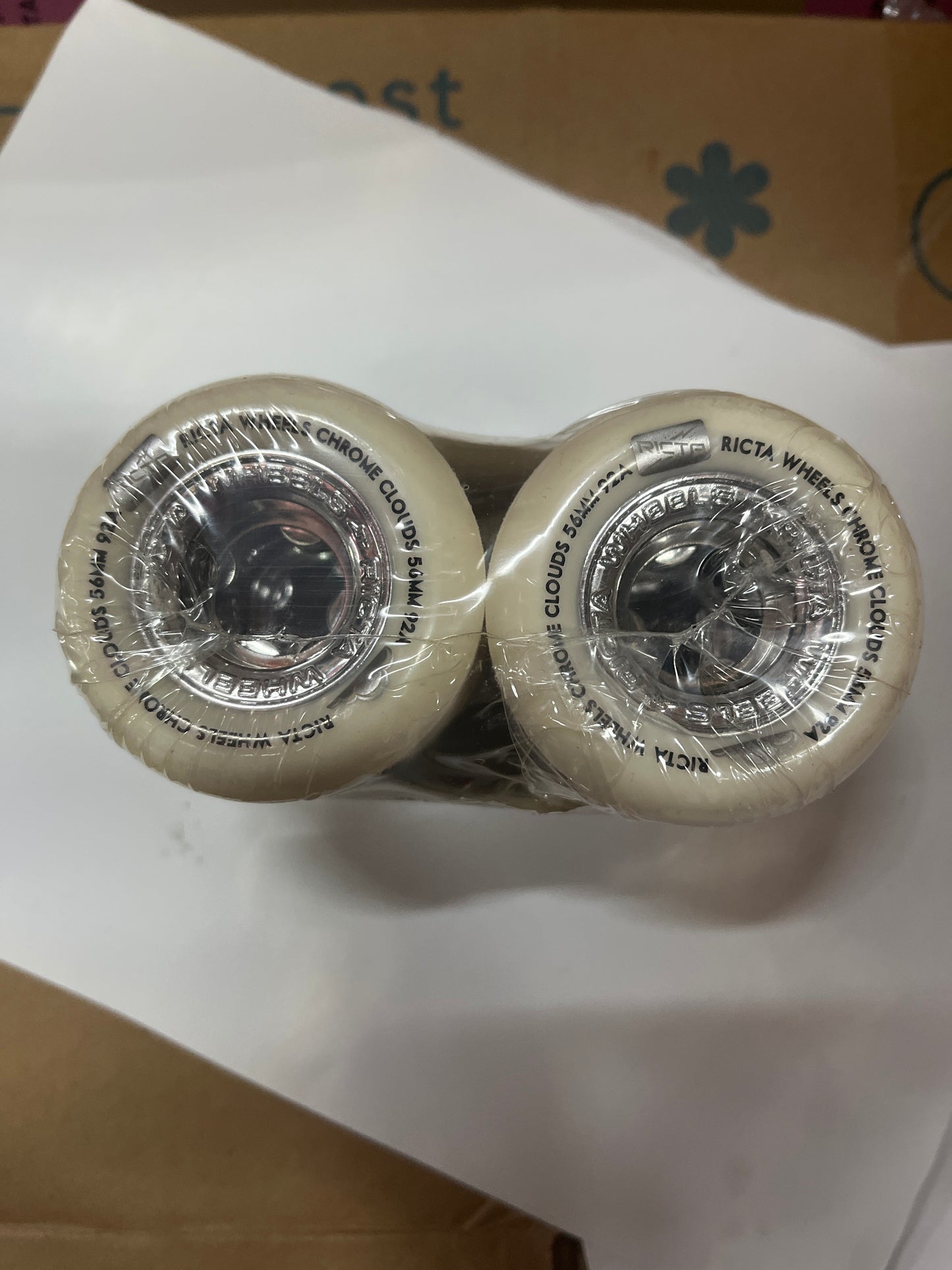 Ricta Skateboard wheels Chrome Clouds 92a 56mm Silver