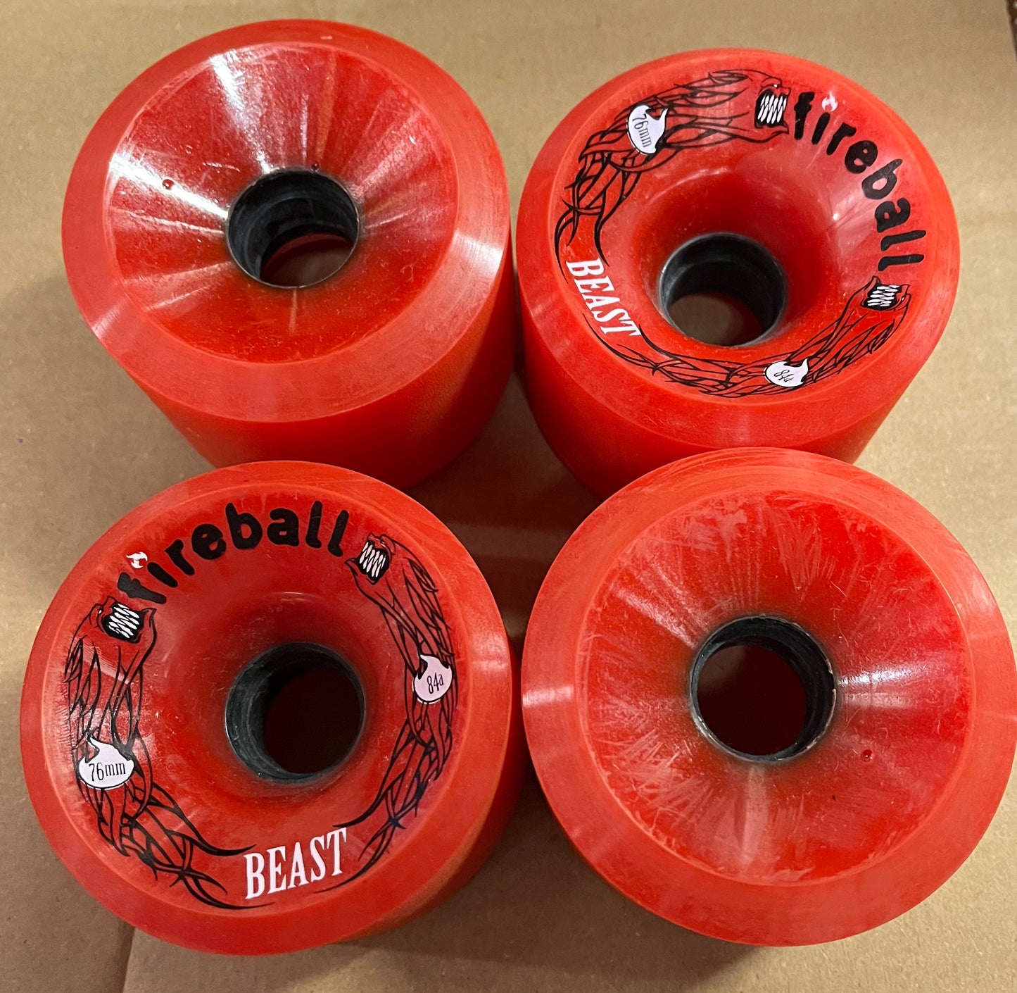 Fireball Beast 76mm 84a red Longboard wheels