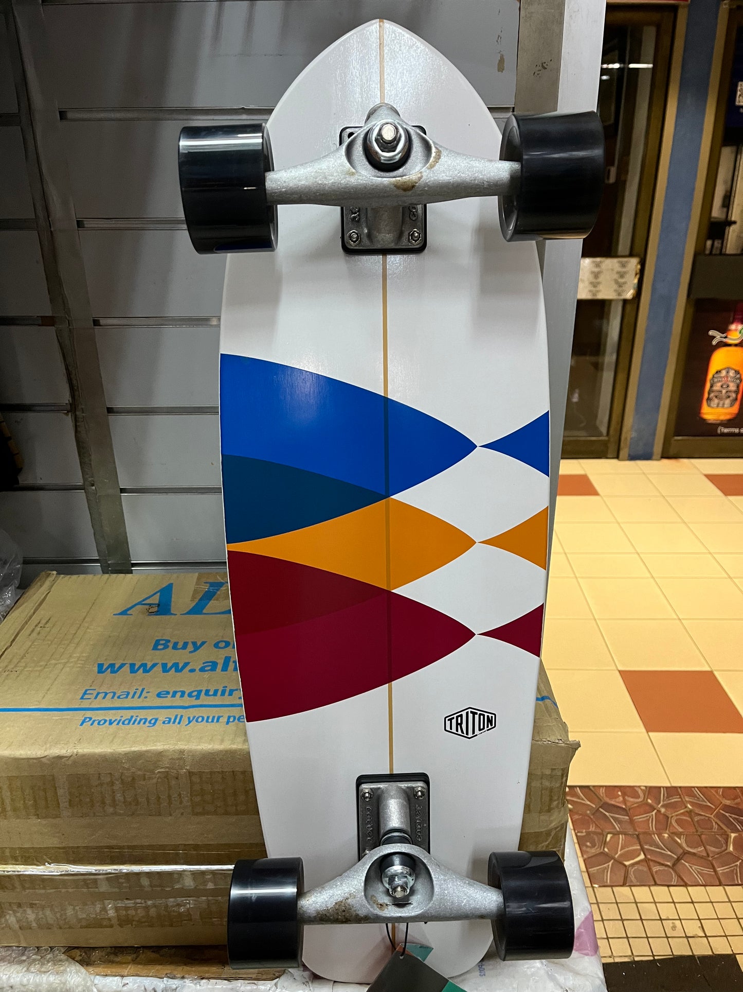 TRITON X CARVER 30" SPECTRAL SURFSKATE COMPLETE